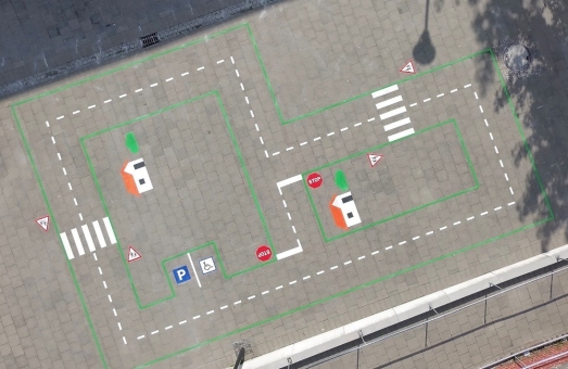 DecoMark™ Verkehrszeichen und Streifen zur Gestaltung von Verkehrsspielfläche 